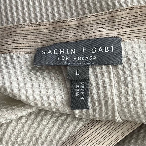 Sachin & Babi for Ankasa Cream Brown Women’s Button Down Long sleeve Size Large - Picture 7 of 7